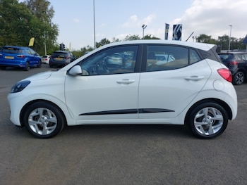 Used Hyundai i10 2021 for sale - 75591667: Photo