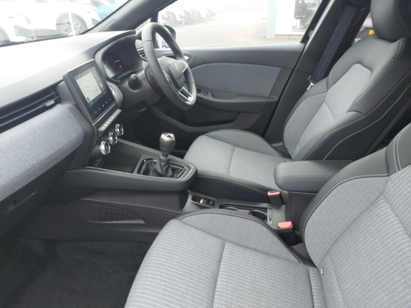 Used Renault Clio 2025 for sale - 77964321: Photo 5