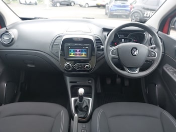 Used Renault Captur 2020 for sale - 79164813: Photo