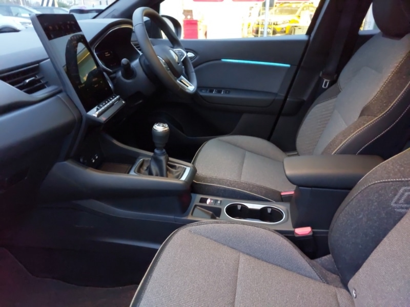 Used Renault Captur 2025 for sale - 77265739: Photo 5