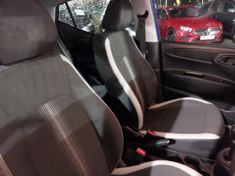 Used Hyundai i10 2023 for sale - 76583710: Photo 13