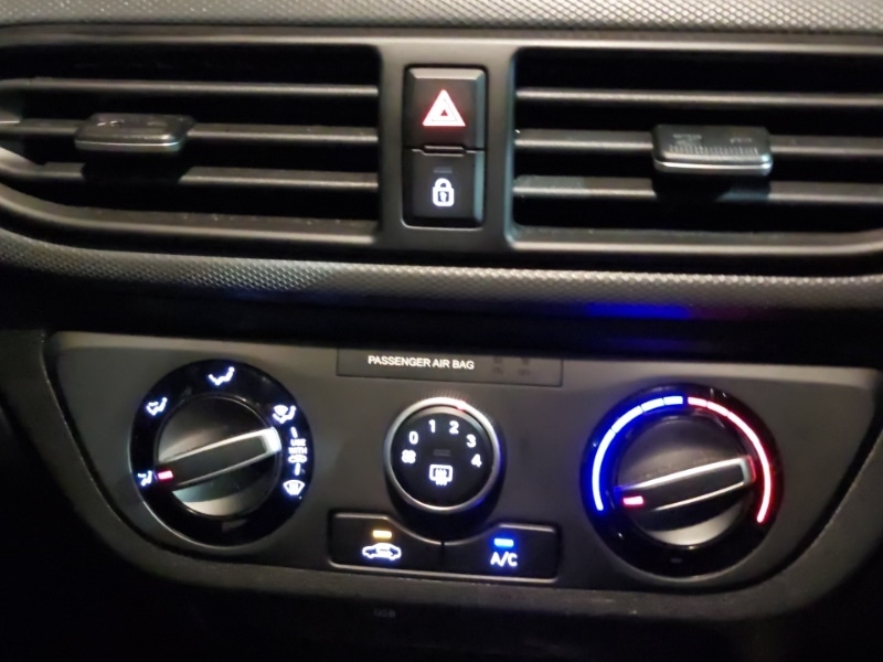 Used Hyundai i10 2023 for sale - 76583710: Photo 19