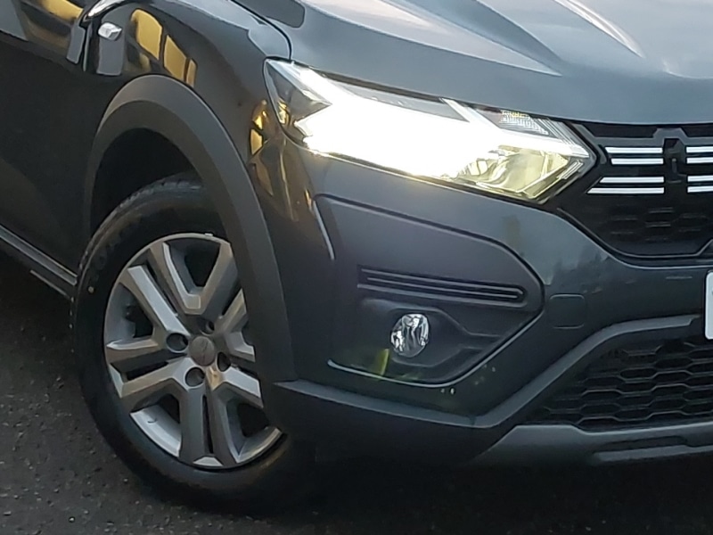 Used Dacia Sandero Stepway 2023 for sale - 77265725: Photo 9