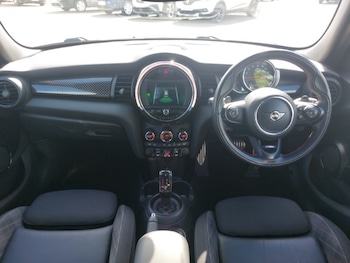 Used MINI Hatch 2019 for sale - 78821450: Photo