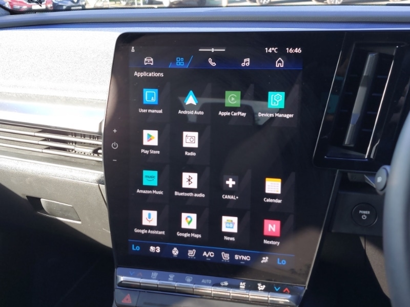 Used Renault Scenic E-Tech 2024 for sale - 76947595: Photo 14