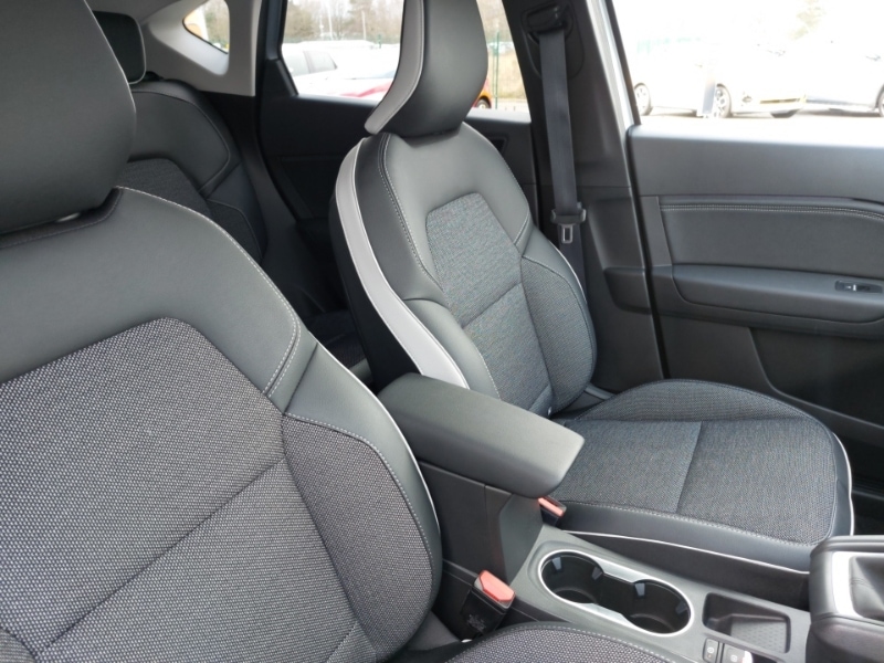 Used Renault Captur 2023 for sale - 77751836: Photo 13