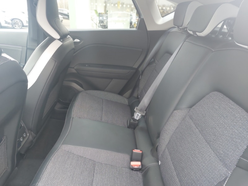 Used Renault Captur 2023 for sale - 77751836: Photo 6