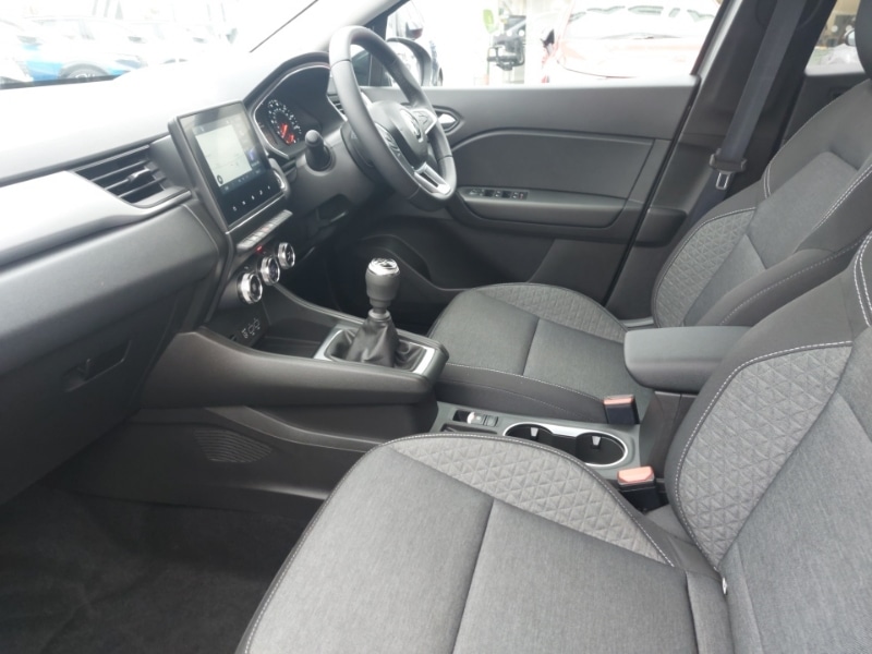 Used Renault Captur 2023 for sale - 77816378: Photo 5