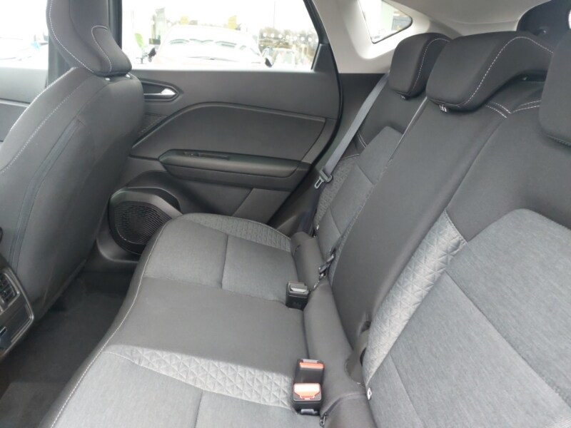 Used Renault Captur 2023 for sale - 77816378: Photo 6