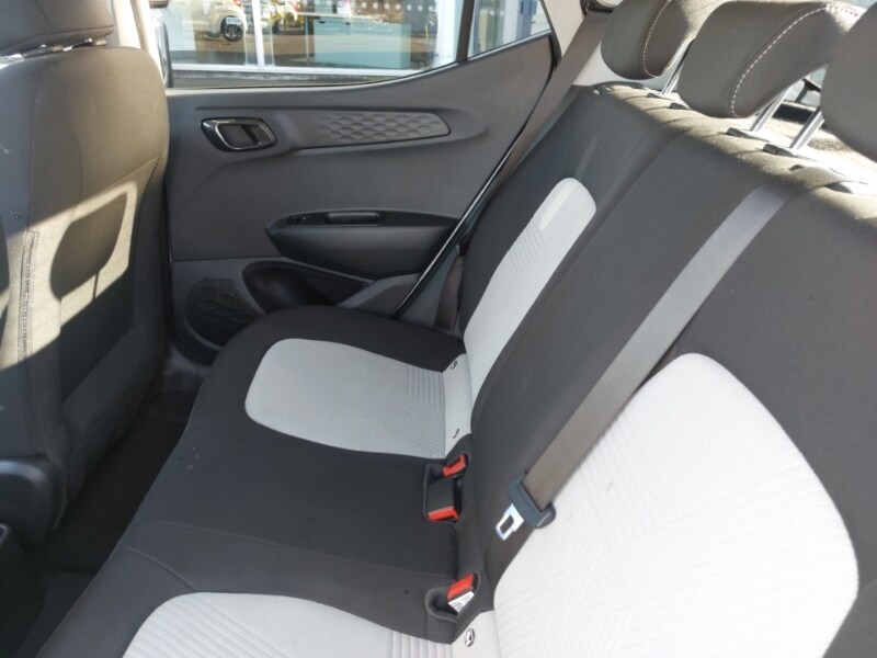 Used Hyundai i10 2021 for sale - 77716973: Photo 6