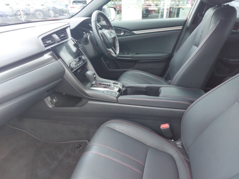 Used Honda Civic 2019 for sale - 76384010: Photo 5