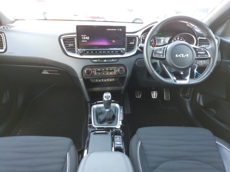 Used Kia XCeed 2023 for sale - 77252087: Photo 2