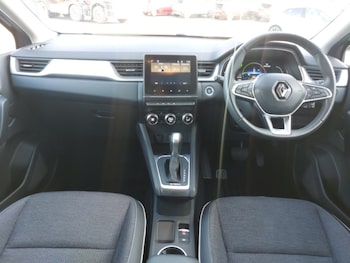 Used Renault Captur 2023 for sale - 78211339: Photo