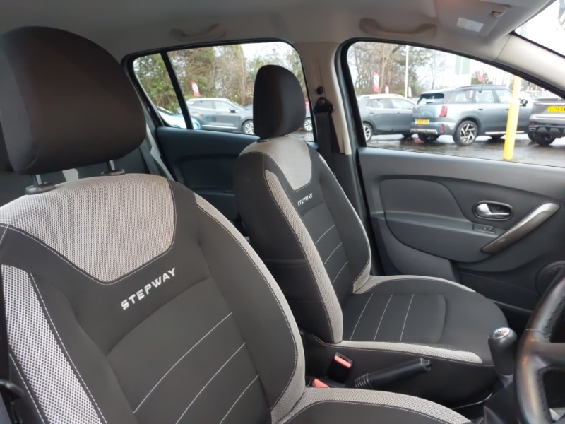 Used Dacia Sandero Stepway 2020 for sale - 77560905: Photo 16