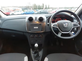 Used Dacia Sandero Stepway 2020 for sale - 77560905: Photo