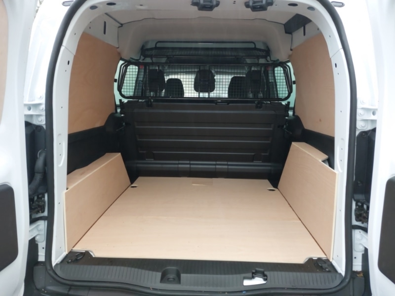 Used Renault Kangoo 2025 for sale - 76970233: Photo 8