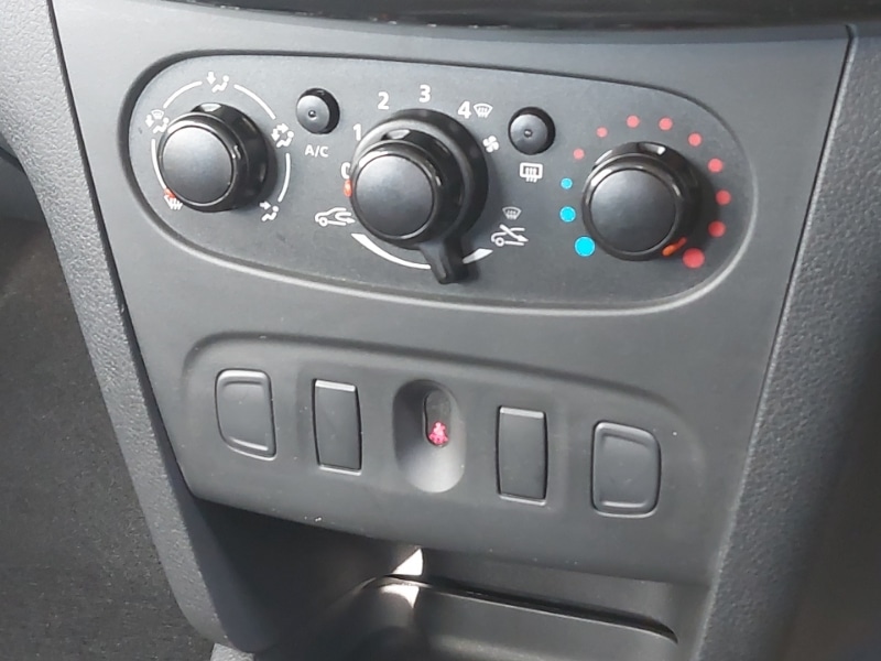 Used Dacia Sandero 2018 for sale - 76403713: Photo 16