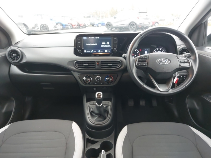 Used Hyundai i10 2022 for sale - 77467000: Photo 2