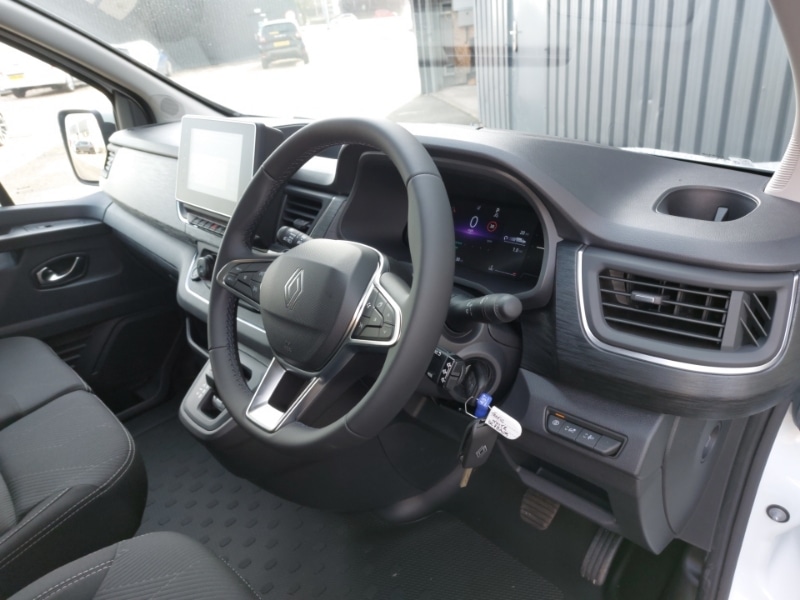 Used Renault Trafic 2025 for sale - 78187305: Photo 2