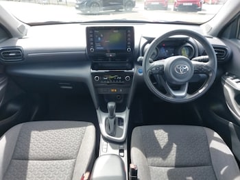 Used Toyota Yaris Cross 2023 for sale - 78803745: Photo