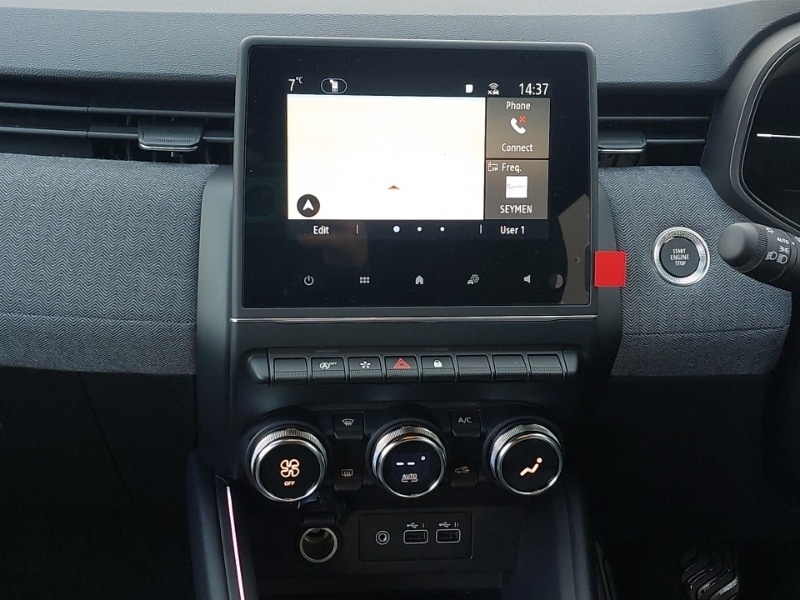 Used Renault Clio 2025 for sale - 76834567: Photo 11