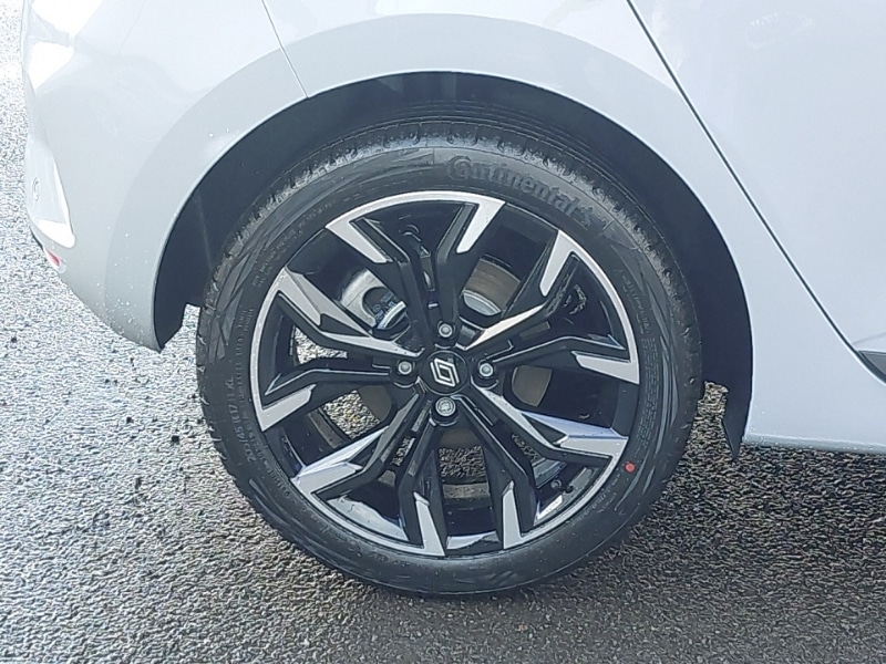 Used Renault Clio 2025 for sale - 76834567: Photo 12