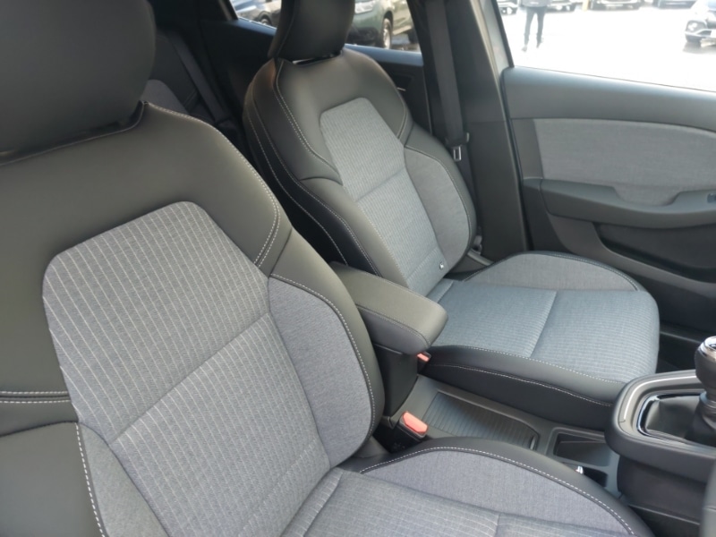 Used Renault Clio 2025 for sale - 76834567: Photo 13