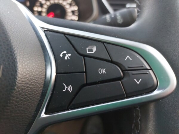 Used Renault Clio 2022 for sale - 76233649: Photo 16