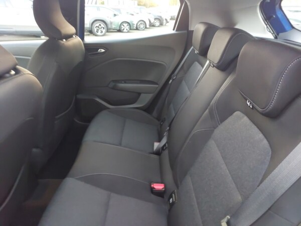 Used Renault Clio 2022 for sale - 76233649: Photo 6