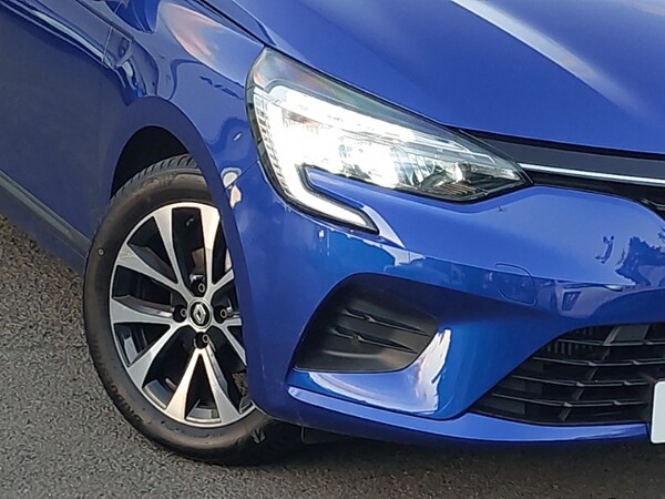 Used Renault Clio 2022 for sale - 76233649: Photo 9