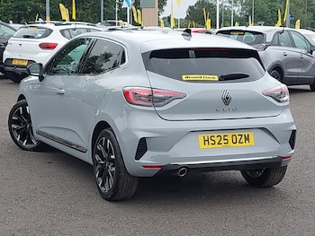 Used Renault Clio 2025 for sale - 79207720: Photo