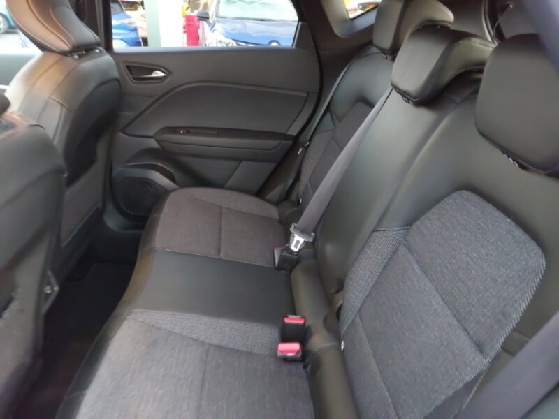 Used Renault Captur 2023 for sale - 77816373: Photo 6