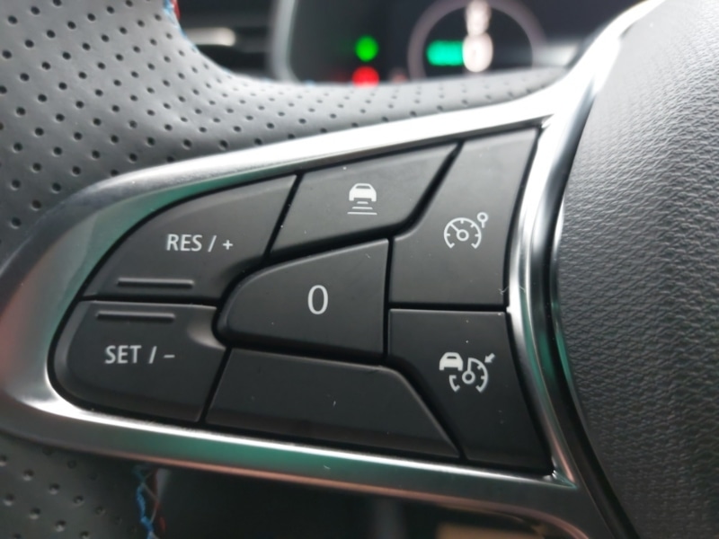 Used Renault Clio 2025 for sale - 76846959: Photo 17