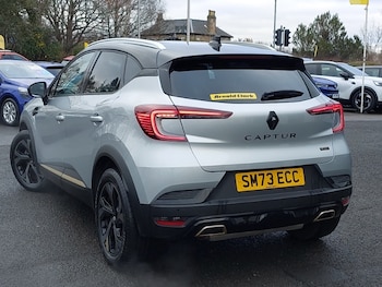 Used Renault Captur 2023 for sale - 76834569: Photo