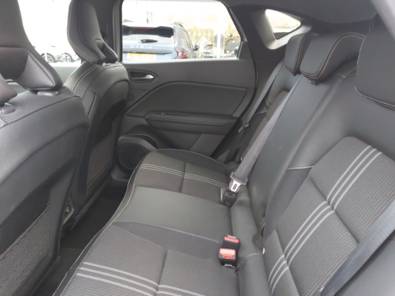 Used Renault Captur 2023 for sale - 76834569: Photo 6