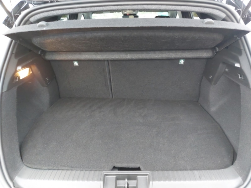 Used Renault Captur 2023 for sale - 76834569: Photo 8