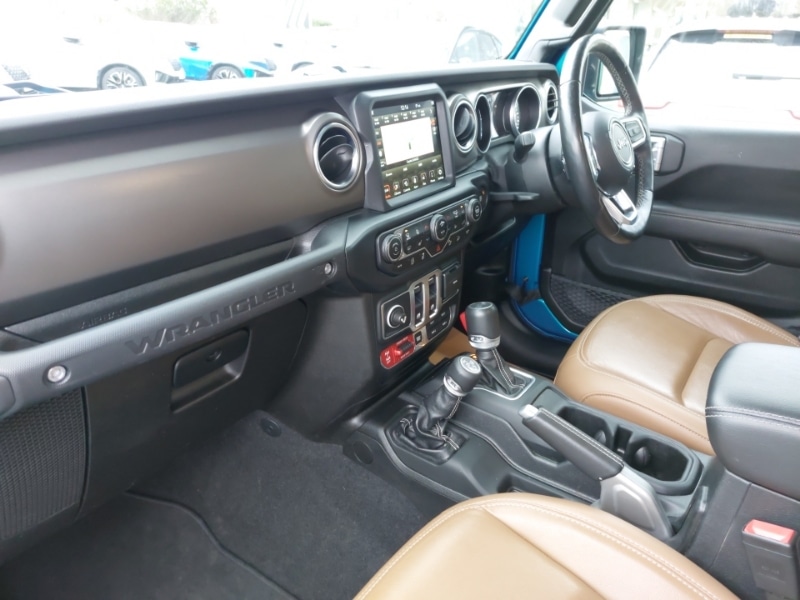 Used Jeep Wrangler 2020 for sale - 77847182: Photo 2