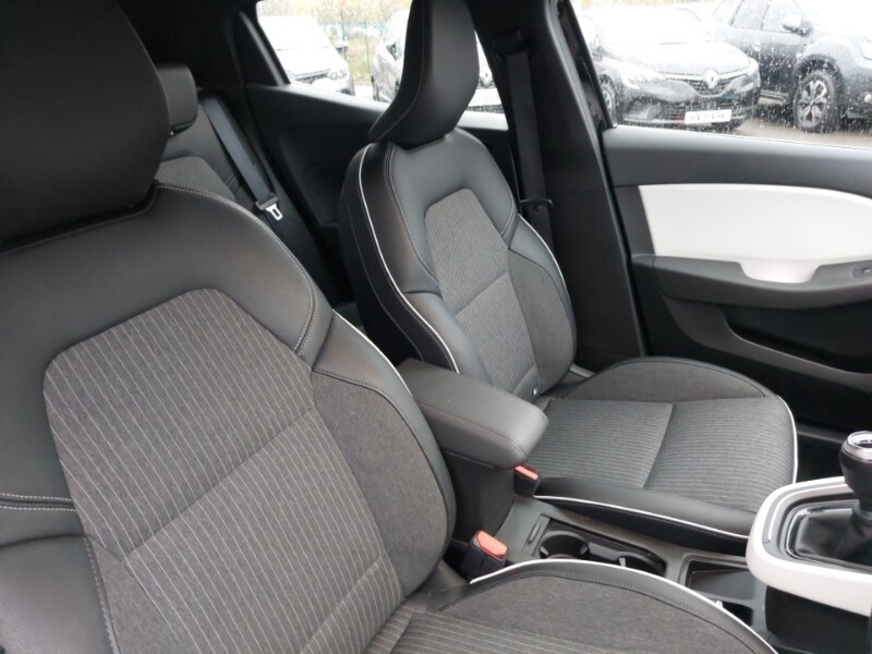 Used Renault Clio 2021 for sale - 76543773: Photo 13