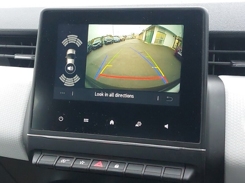 Used Renault Clio 2021 for sale - 76543773: Photo 17