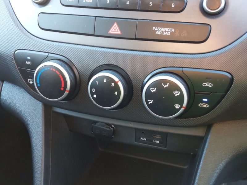 Used Hyundai i10 2018 for sale - 76639488: Photo 11