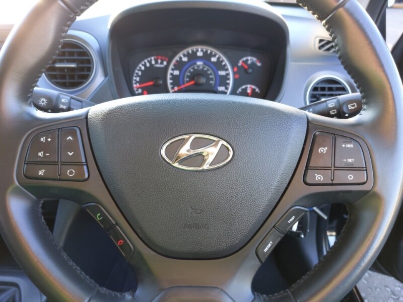 Used Hyundai i10 2018 for sale - 76639488: Photo 17