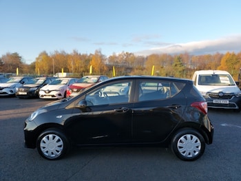Used Hyundai i10 2018 for sale - 76639488: Photo