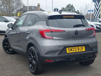 Used Renault Captur 2023 for sale - 77761397: Photo