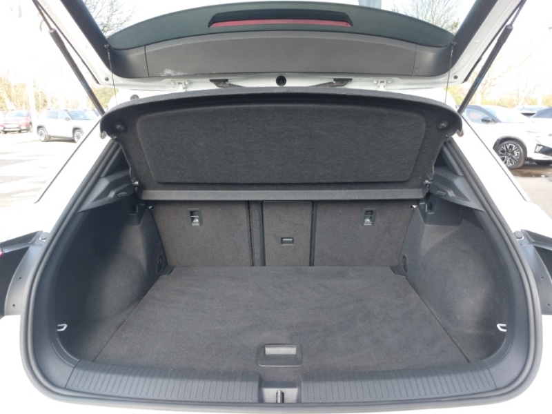 Used Volkswagen T-Roc 2018 for sale - 77682497: Photo 8