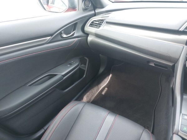 Used Honda Civic 2019 for sale - 76103720: Photo 10