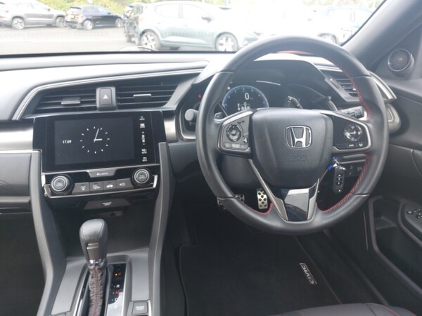 Used Honda Civic 2019 for sale - 76103720: Photo 7