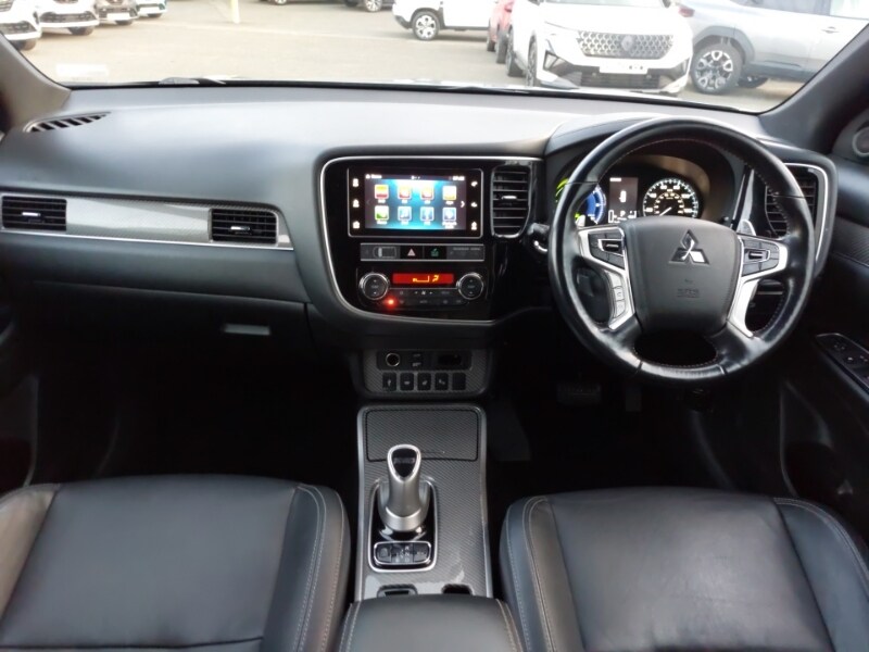 Used Mitsubishi Outlander 2018 for sale - 76683772: Photo 2