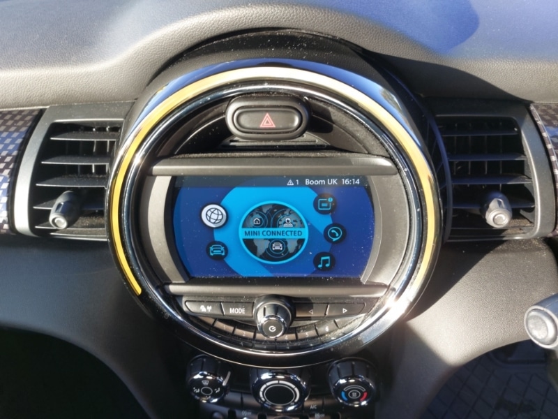 Used MINI Hatch 2019 for sale - 76408213: Photo 11