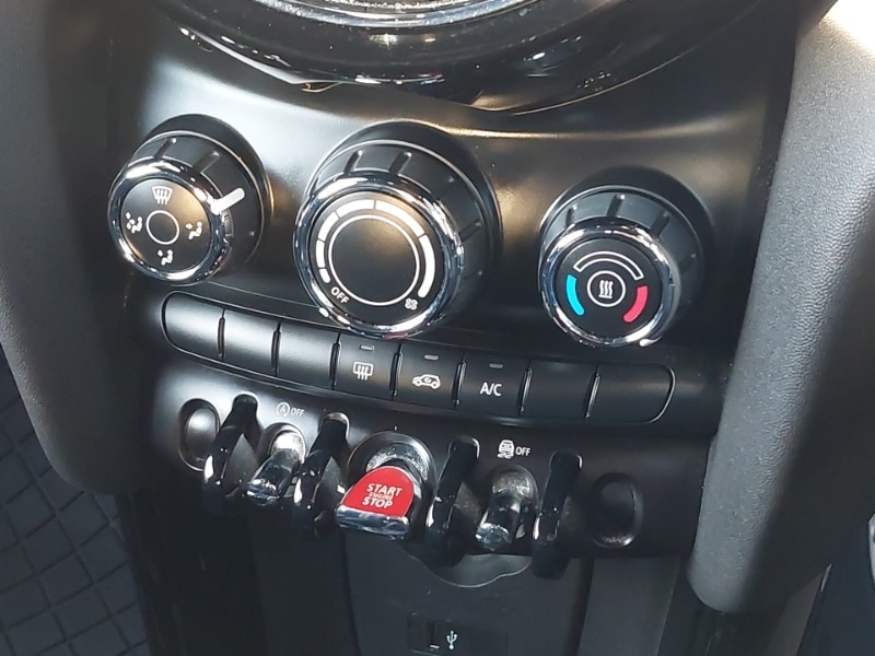 Used MINI Hatch 2019 for sale - 76408213: Photo 16