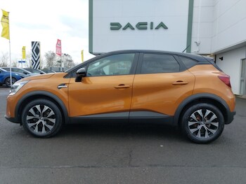 Used Renault Captur 2022 for sale - 77265746: Photo